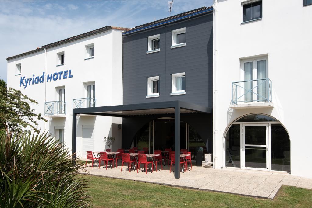 Hotel Kyriad La Rochelle Centre Ville Bagian luar foto